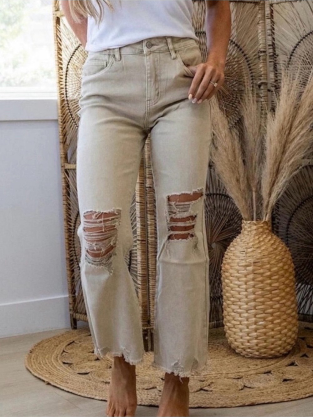 Zenana-Distressed Beige Wide-Leg Jeans
